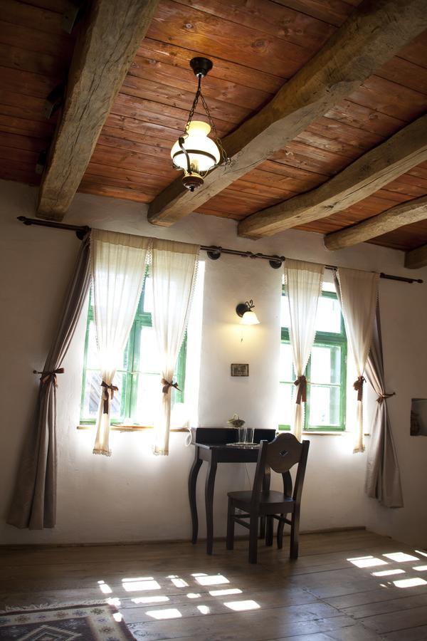 Casa Cu Zorele, Crit 189 Dış mekan fotoğraf